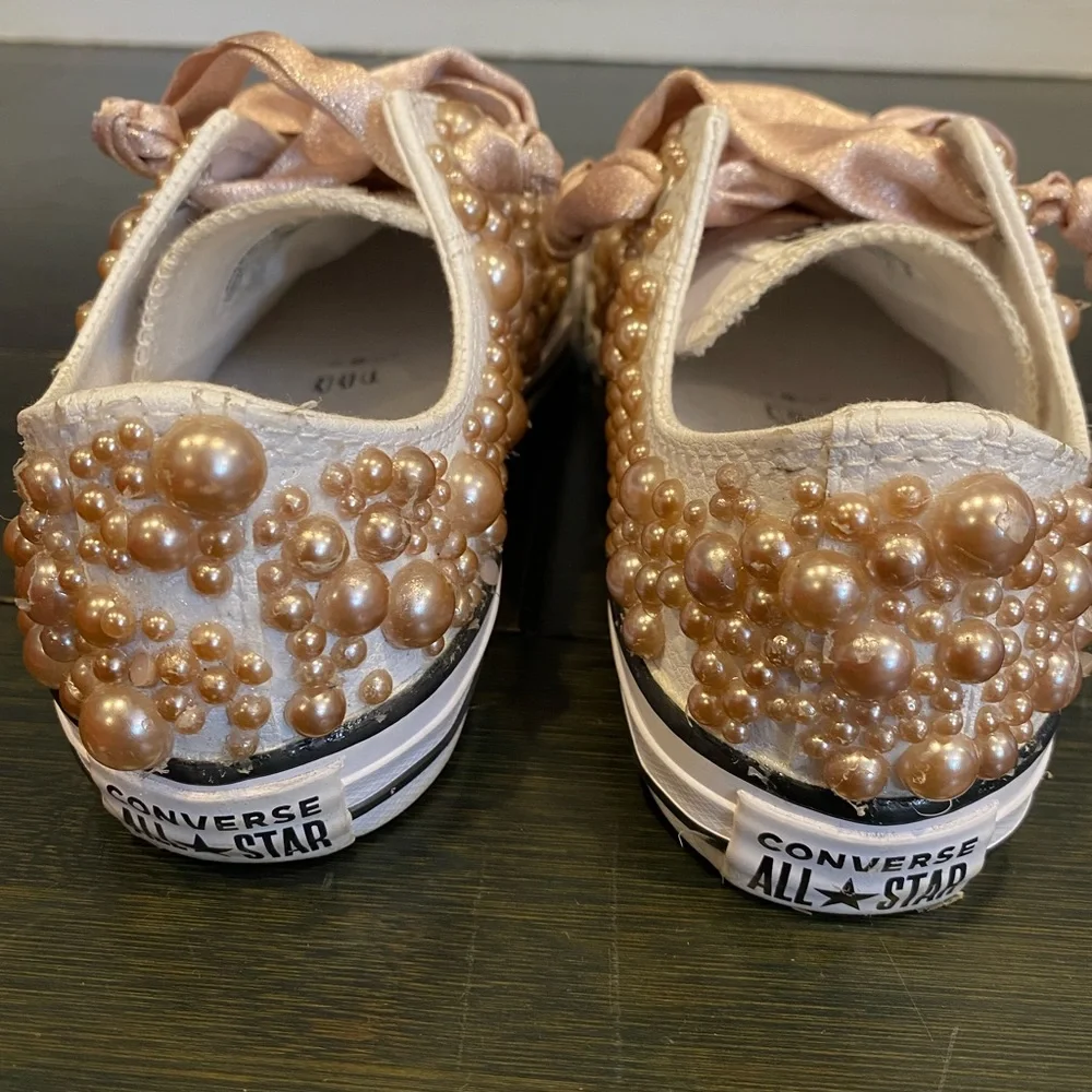 🔹Blinged converse shoes Custom order, pearls and rhinestone